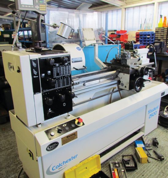 Year 2012. 
Gap bed, 
3-jaw, 
q.c.t.p., 
2-axis DRO. 
£7,950+vat